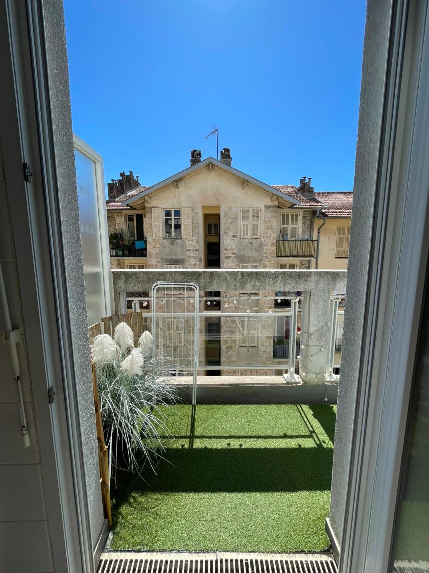 Charmant Studio Climatise Avec Terrasse Ensoleillee Nice Exterior foto